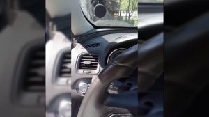 Чистим кондиционер в Opel Insignia "хетчбек".