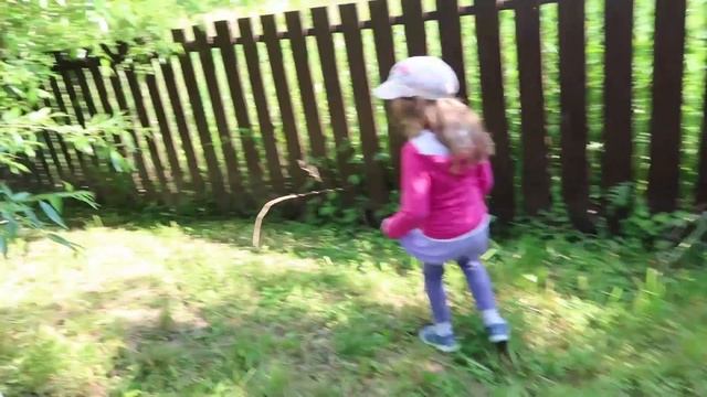 Прятки в ДЕРЕВНЕ или HIDE and BEST HIDE AND SEEK SPOT in the Country смотреть онлайн