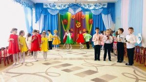 Весенняя песня. Праздник 8 Марта. Исполняют дети старшей группы.