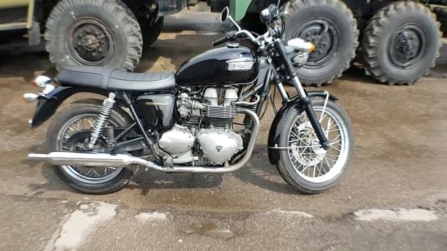 Видео-отчёт о Triumph Bonneville из Японии
