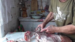 Разделаем барашка на порции