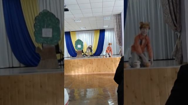 Выступление в школе! Играем сказку! смотреть онлайн