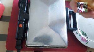 Вафельные трубочки с белковым кремом.