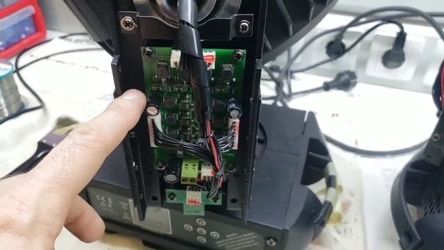 Ремонт AURA 19*15w RGBW ("Mac Aura") смотреть онлайн