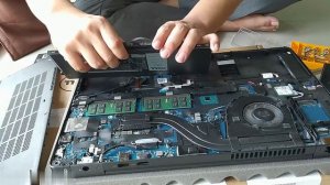 Как заменить аккумулятор для ноутбука Dell Precision 3520 Original quality