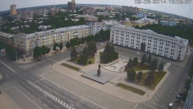 Театральная Площадь, Луганск