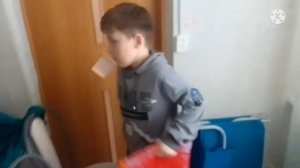 Построили трёх этажный дом из одеял и подушек!!!