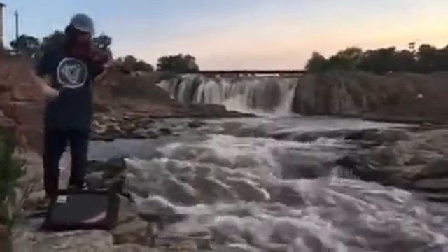 Riptide - Vance Joy (Violin Looping Cover) by Richard Vagner смотреть онлайн