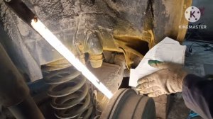 замена порогов, лечим ребра жёсткости, заливаем внутренние проёмы кислотным грунтом