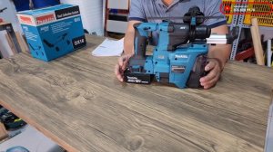 Máy Khoan Bê Tông 2 Chức Năng Makita DHR183 Kết Hợp Bộ Thu Bụi DX16. Sự Kết Hợp Hoàn Hảo