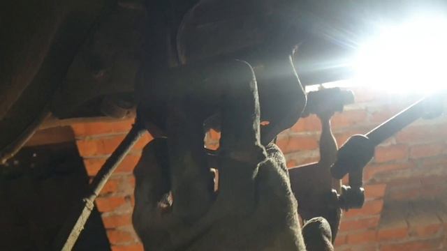 оторвался рычаг tuningprosto, все решаемо)))