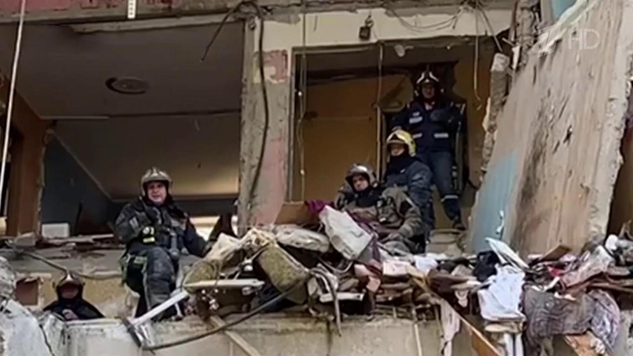 В Балашихе продолжается разбор обломков на месте взрыва газа в многоквартирном доме