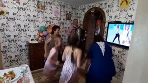 Каравай , каравай кого любишь выбирай?