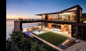 Домик у моря.