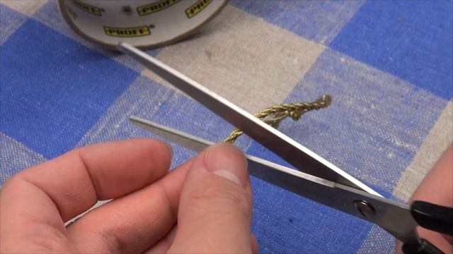 Погремушка-барабан своими руками / МУЗЫКАЛЬНЫЕ ИНСТРУМЕНТЫ ДЛЯ ДЕТЕЙ / ПОДЕЛКА В ДЕТСКИЙ САД / DIY смотреть онлайн