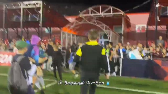 НЕКИТ УБЕГАЕТ ОТ БОЛЕЛЬЩИКОВ ⚡️ смотреть онлайн