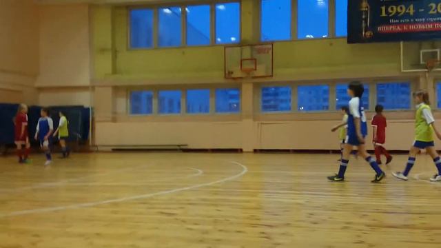 ФК Минск Девочки-2005 тренировка 31 января 2015 (смена 4) смотреть онлайн