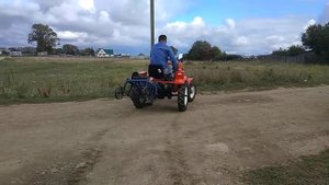 Трактор Русич Т12 - просто катаюсь