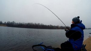 Рыбалка на фидер зимой. Зимняя рыбалка на леща. Зимний фидер.Как ловить леща зимой. Vlog #44