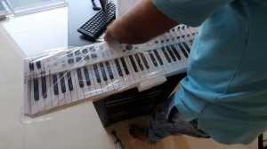 Arturia Keylab Essential 61 Unboxing And physical overview