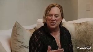 Честный Микки Рурк о Роберте де Ниро ???♂️