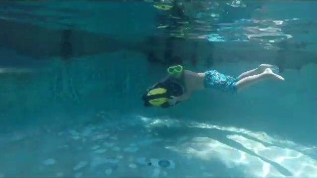 Sea-Doo Seascooter RS3 Underwater Scooter Jet Toy смотреть онлайн