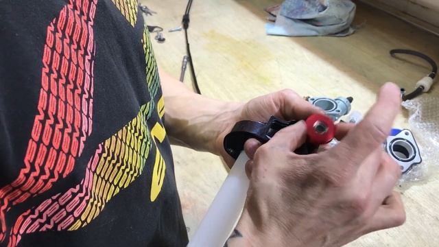 Установка карбюратора с ускорительным насосом на MOTOLAND wrx 250 смотреть онлайн