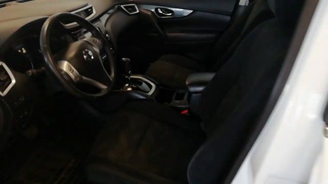 Купить Nissan X-Trail (Ниссан Х-трейл) 2.0 2015 г. с пробегом бу в Саратове. Элвис Trade-in Центр смотреть онлайн