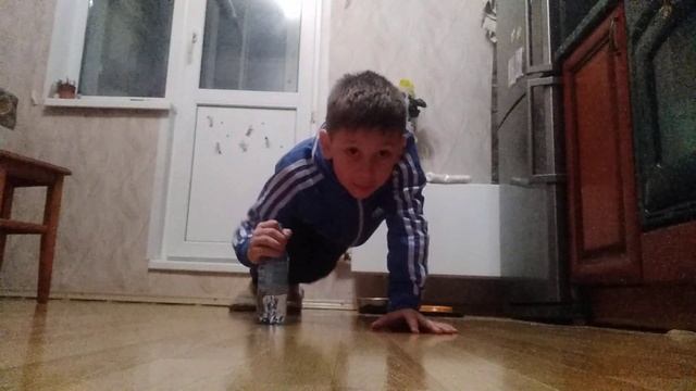 Я эксперт по отжимания одной рукой смотреть онлайн