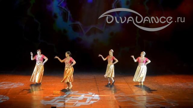 Тоже хочу примерить - индийский болливудский танец от школы танца Divadance обучение в СПб смотреть онлайн