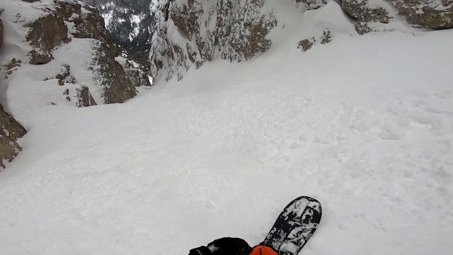VAL SCURA SASSONGHER TOP TO BOTTOM NON STOP - DOLOMITES STEEP COULOIR ALTA BADIA смотреть онлайн