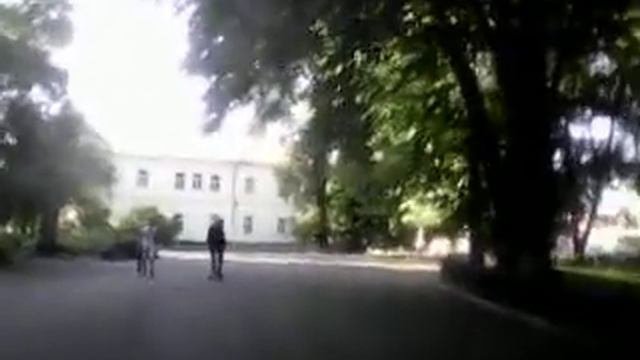 рассказать бы ГоголюПро нашу жизнь убогую,Ей-богу, этот Гоголь бы нам не поверил бы