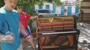 Перевозим пианино "Кубань" // 12 мая 2018 года Переезд.