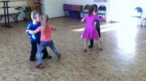 Бальные танцы для детей, занятие
