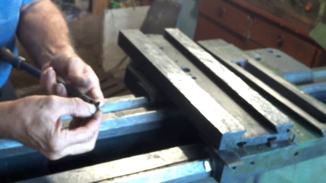 Очень просто.Шабер своими руками.