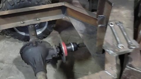 Самодельный мини погрузчик.