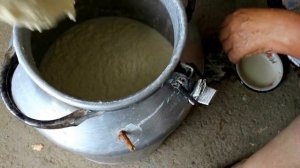 Как в Грузинской деревне делают сливочное масло. Очень интересно!
