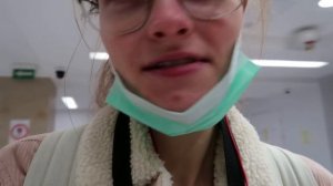 шизофреник-социофоб говорит с психиатром/плачу в визовом центре/как дать отдохнуть психике?