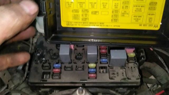 Простой способ слить бензин с  Авео смотреть онлайн