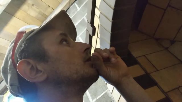 Кладка углового камина Аннушка из 5 -ти видов кирпича. Часть вторая не заключительная ????? смотреть онлайн