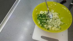 Необыкновенно Вкусный Салат с Икрой Минтая! Недорогой полезный салат!