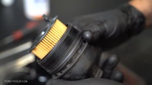 Как заменить моторное масло и масляный фильтр на FORD FOCUS MK2 [ВИДЕОУРОК AUTODOC]