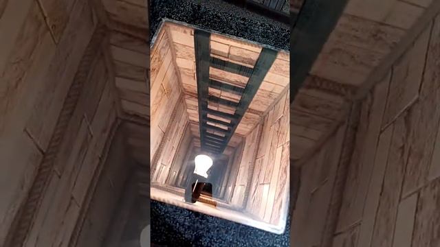 "Бездонная яма", журнальный столик. Необычный, дизайнерский стол.