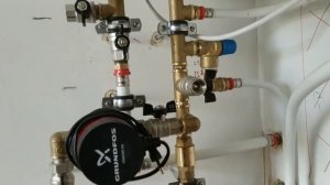 Горячая вода от газового двухконтурного котла через электрический водонагреватель