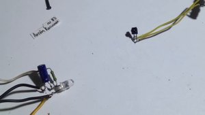 Простой инфракрасный передатчик и приемник звука.Четыре детали! На много метров.