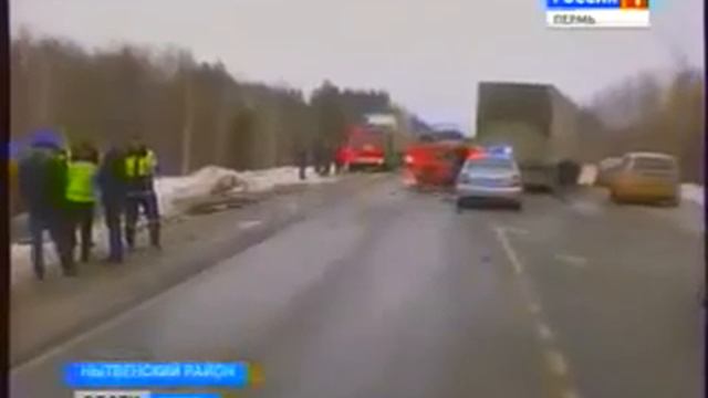 Две фуры, 2 трупа, и один дурак на семерке. смотреть онлайн