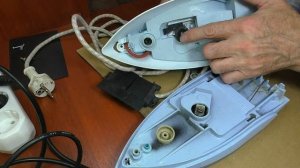Как отремонтировать утюг? Непонятная поломка утюга. Ремонт.