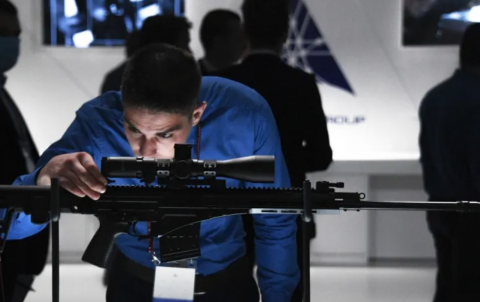 Экспортный вариант: какое новейшее оружие Россия показала на выставке в Абу-Даби