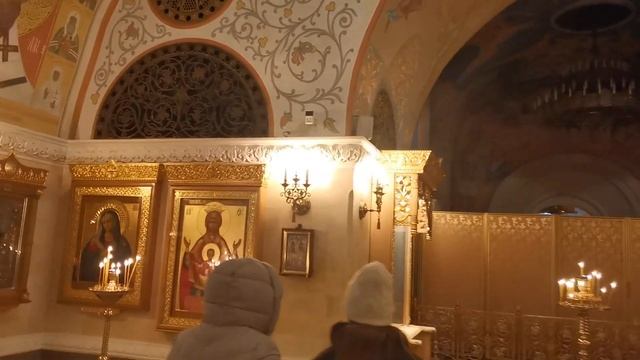 Нижний храм Христа Спасителя. Редкая икона Николая Чудотворца.