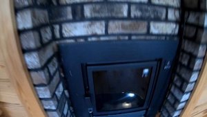 Банная печь в деревенской бане. Банная печь из кирпича. Самодельный котел